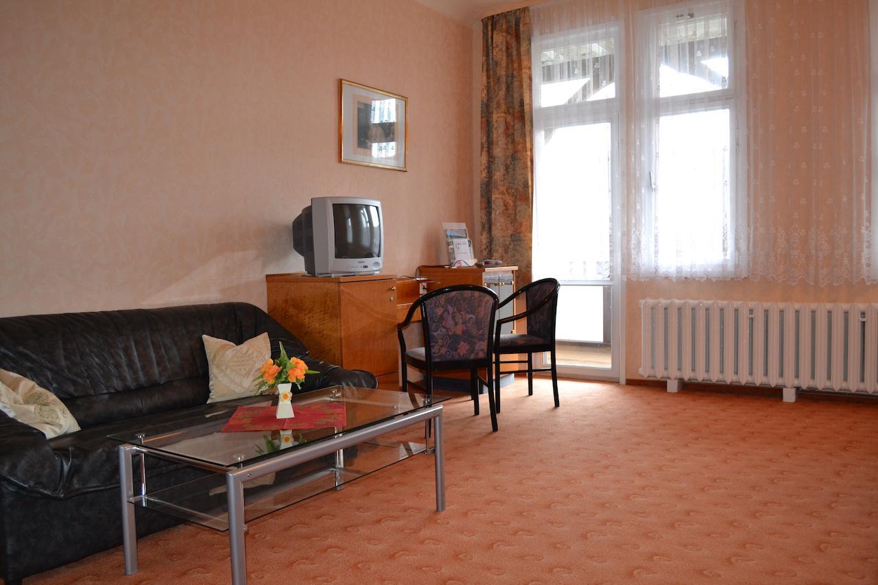 Hotel Weisser Hirsch Schwarzburg 客房 照片