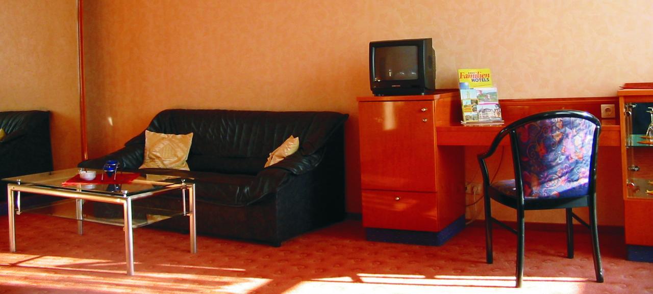 Hotel Weisser Hirsch Schwarzburg 外观 照片